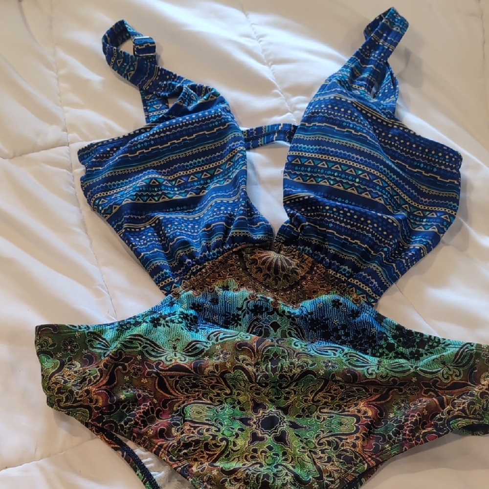VENUS Blue and Green Patterned One Piece Swimsuit